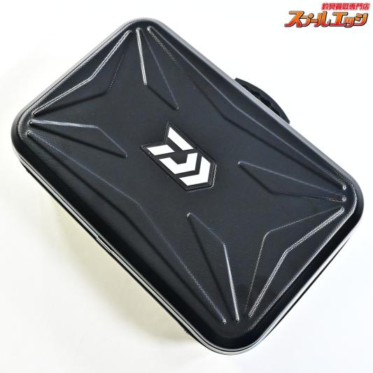 【ダイワ】 HDリールケース M ブラック タックルバッグ 約26cmx40cmx11cm DAIWA REEL CASE ハードケース K_100