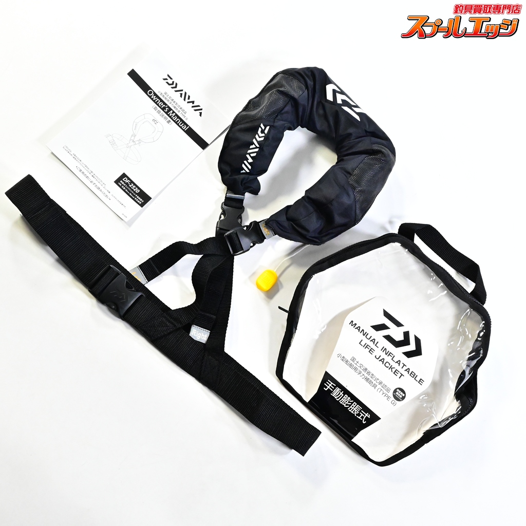 【ダイワ】 ショートライフジャケット DF-2520 ネックタイプ手動膨脹式 ブラック 桜マーク有 2025年2月製造分 DAIWA LIFE Jacket K_060