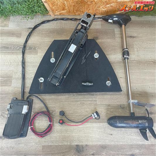 【モーターガイド】 フットコンエレキ デジタル 54LB 12V 無段階 シャフト長32インチ 約82cmにカット済 取付径35mm トロールパーフェクト&キャビテーションプレート&アンダーソンケーブル&マウントデッキ装着 Motor guide K_300