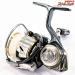 【ダイワ】 20ルビアス FC LT 2000S ZPIファンネル RMR-F37.5DA-Sダイワ用シルバー&SLPW RCS Iシェイプザイオンハンドルノブ装着 DAWIA LUVIAS
